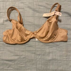 Victoria's Secret Invisible Lift Demi